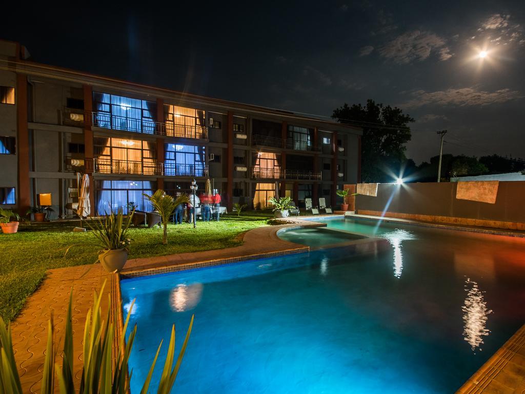 Sherbourne Hotel Kitwe Exterior foto