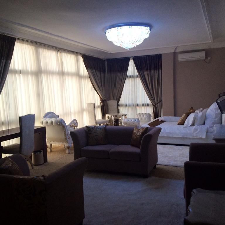 Sherbourne Hotel Kitwe Exterior foto