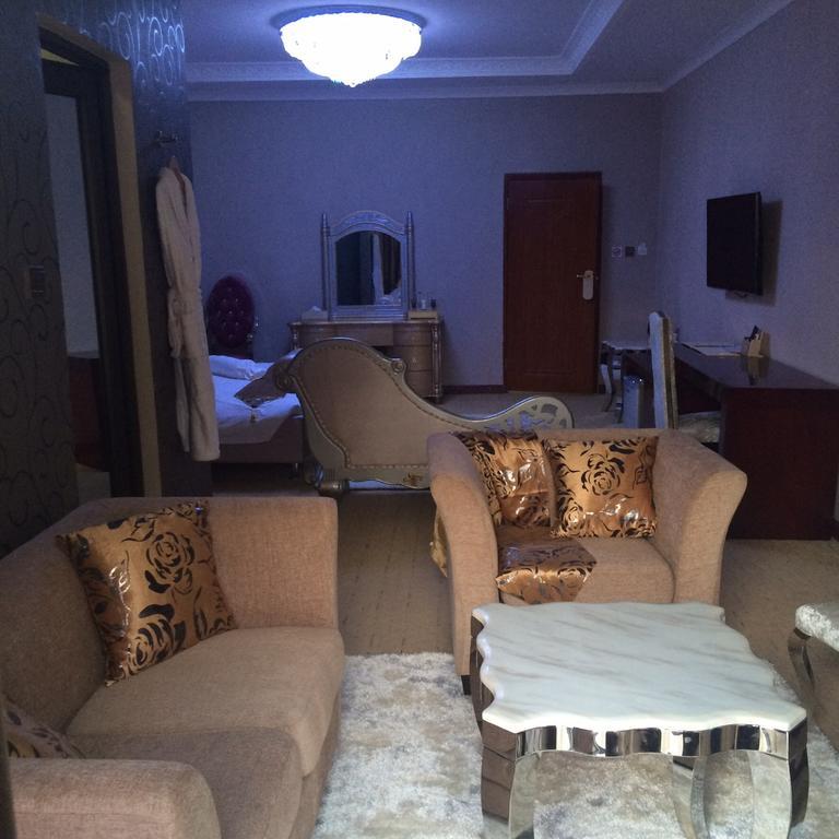 Sherbourne Hotel Kitwe Exterior foto